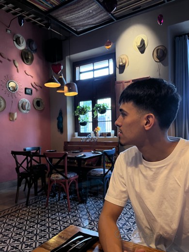 Axel's main photo