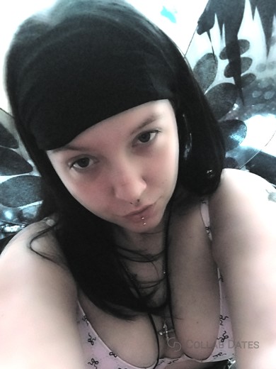 Ravensworldxo's main photo