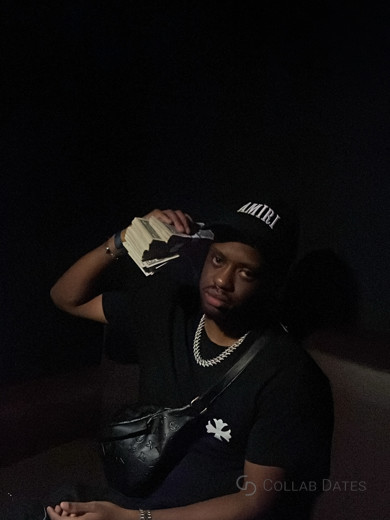 AdonnisCooper's photo