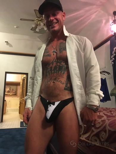 FitNaughtyCouple's photo